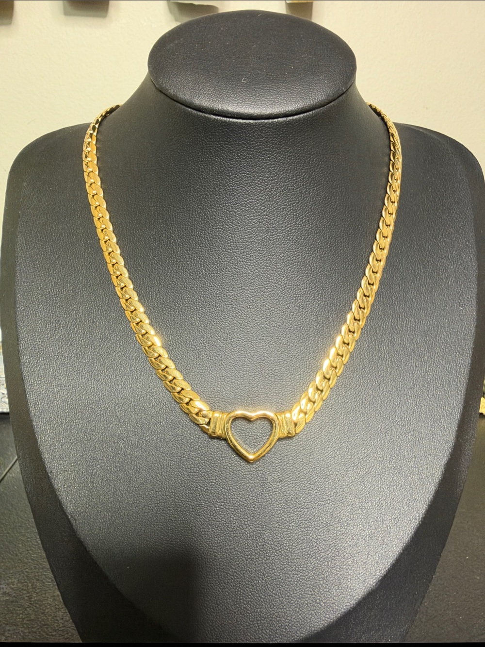 Stainless Steel Gold Heart Link Necklace - Women Jewelry